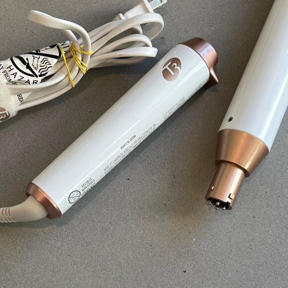 T3 Whirl Interchangeable Styling Wand, White/Rose Gold, Two Wand Barrels - Picture 5 of 6